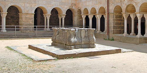  information tourisme couvents histoire catalogne prix visite culturel monastère catalan 