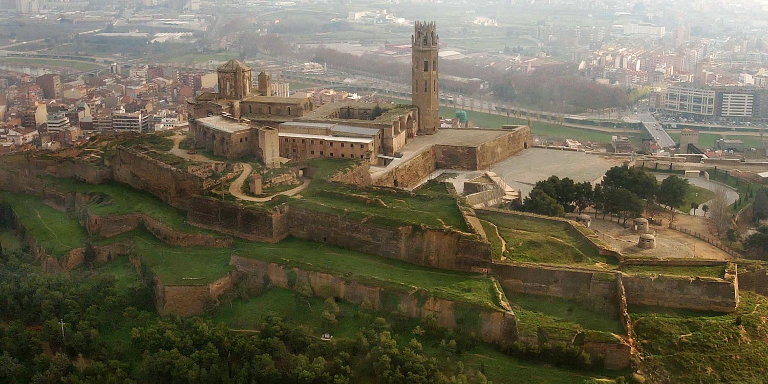 discover impressive castle suda lleida fortress zuda lerida 