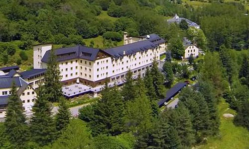  best spas resorts province Lleida tourist information thermal hotel Caldas de Boi 