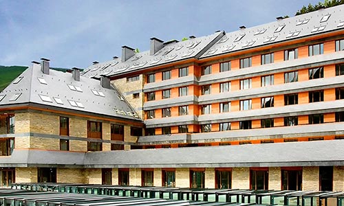  guide alccommodation ski hotels great luxury baqueira beret hotel val neu