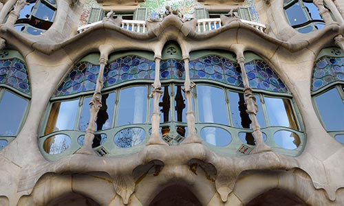  visita monumentos declarados Patrimonio UNESCO informacion turistica obras Gaudi 