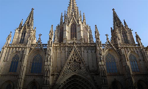 découvrir meilleurs monuments neogothiques Catalogne patrimoine architecture