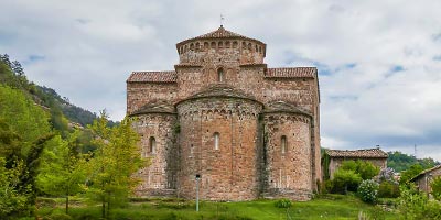  guide monastères romans catalogne tourisme eglise sant jaume frontanya 