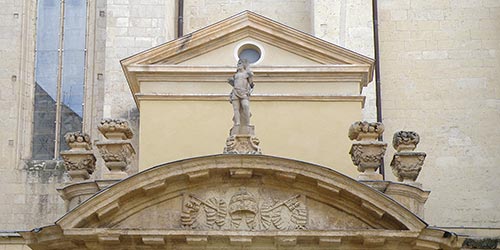  informacion turismo iglesia cataluña descubre basilicas menores Tarragona Catalunya 