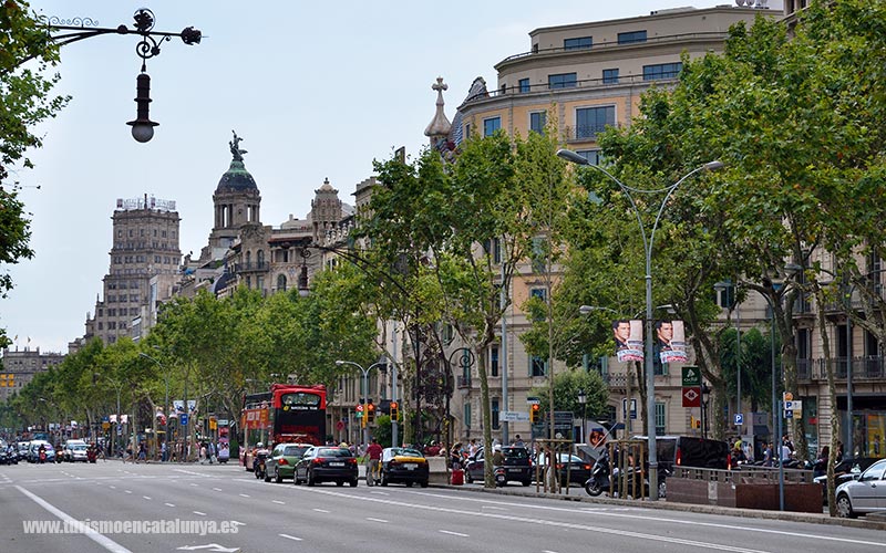 guide tourisme passeig gracia eixample barcelona avenue elegante