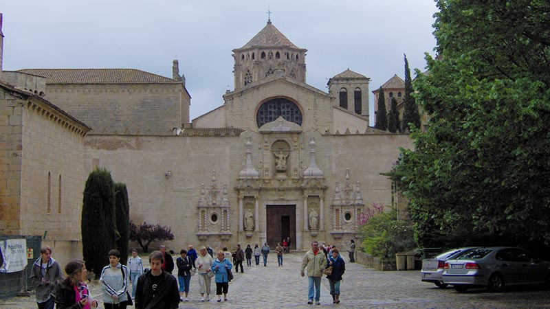  Visit the Abbey of Santa Maria de Poblet. Monasteries in the province of Tarragona. Tourist information Monastery of Poblet.